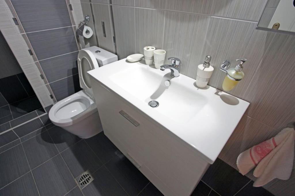 Olympus Veranda Mountain And Sea View! Apartment Litochoro